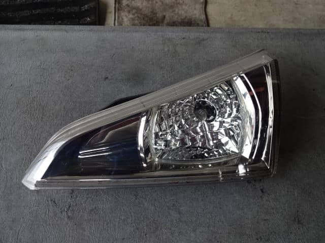 Rear Finish Panel TOYOTA Caldina 2006 CBA-ZZT241 — photo 1