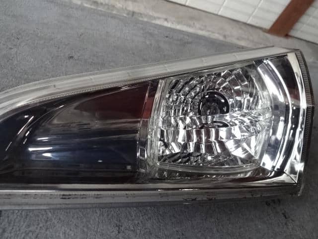 Rear Finish Panel TOYOTA Caldina 2006 CBA-ZZT241 — photo 2