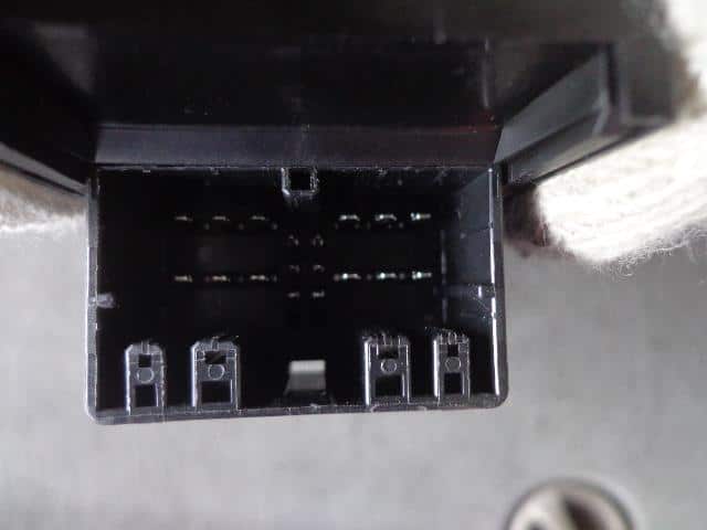 Power Window Switch SUZUKI Wagon R 2013 DBA-MH34S — photo 4
