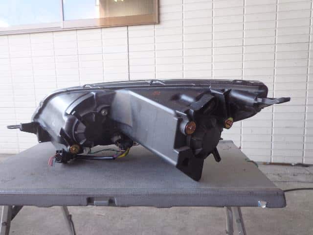 Right Headlight MITSUBISHI Colt 2003 UA-Z25A P2970 — photo 4