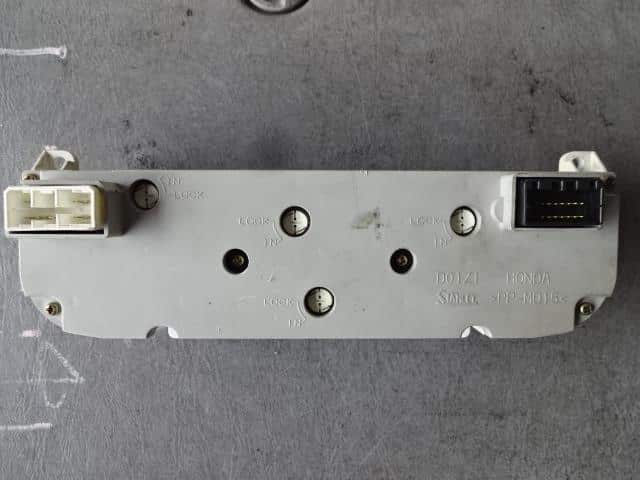 A/C Control Panel HONDA Stream 2003 UA-RN3 — photo 4