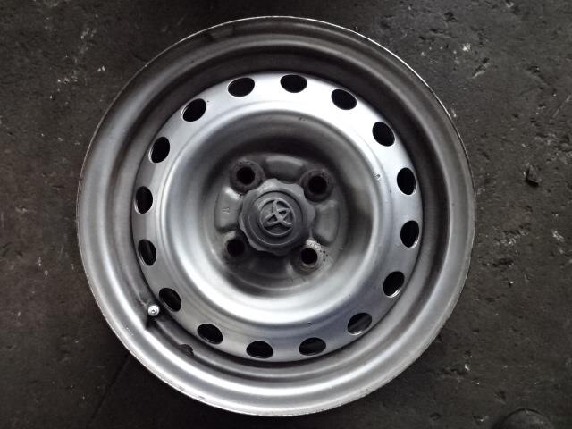 Wheel TOYOTA Probox 2002 UB-NCP51 — photo 1