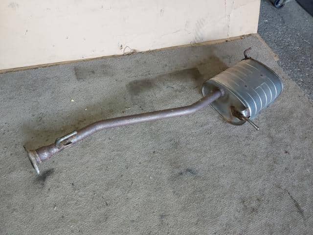 Exhaust Center Muffler NISSAN Nv200 vanette 2015 DBA-M20 — photo 1