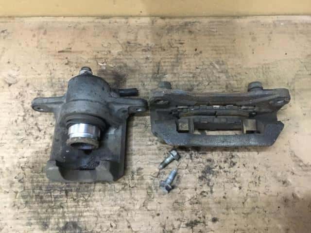 Rear Left Caliper SUBARU Legacy 2009 CBA-BP5 — photo 1
