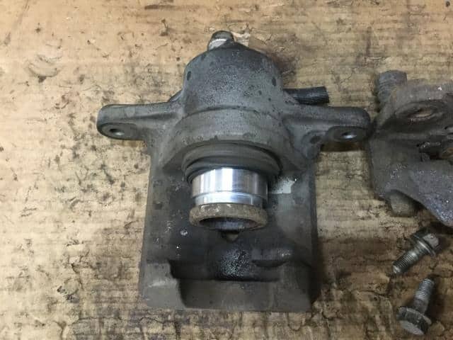 Rear Left Caliper SUBARU Legacy 2009 CBA-BP5 — photo 2