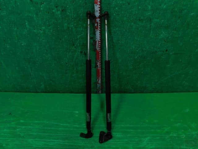 Tail Gate Damper SUZUKI Every 2005 ABA-DA64W 8185068820 — photo 1