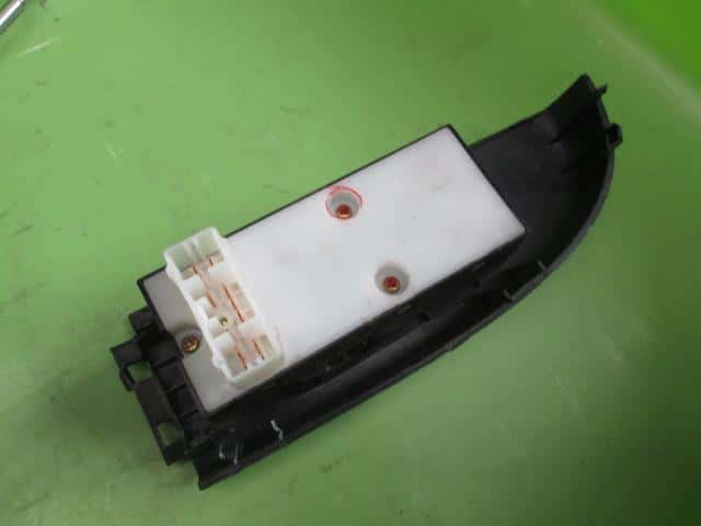 Power Window Switch HONDA Vamos 2002 LA-HM1 — photo 2