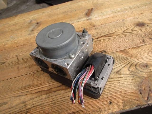 ABS Actuator SUZUKI Palette 2008 CBA-MK21S — photo 1