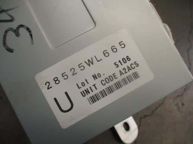 Control Unit NISSAN Elgrand 2005 CBA-ME51 — photo 2