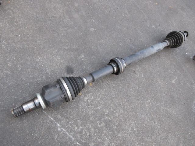 Front Right Drive Shaft TOYOTA Prius 2010 DAA-ZVW30 — photo 1
