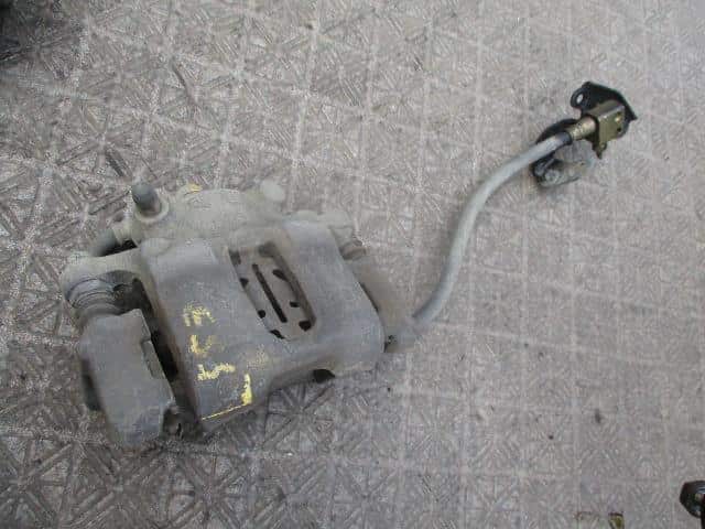 Front Left Caliper HONDA Fit 2003 UA-GD1 — photo 1