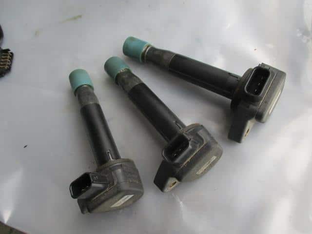 Ignition Coil PEUGEOT 206 2005 GH-T16RG U09001C01L — photo 1