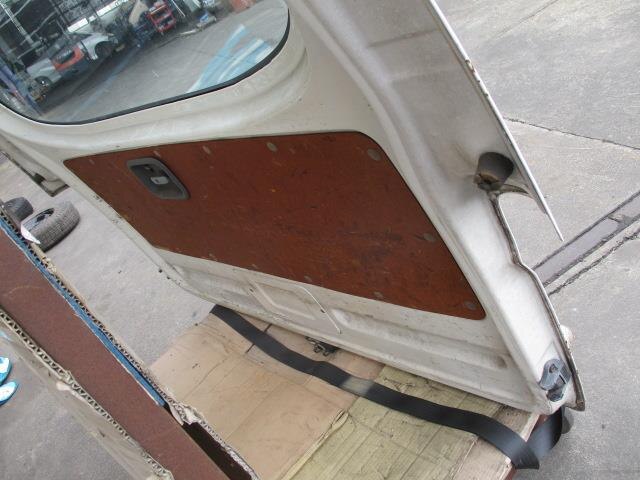 Back Door Assembly NISSAN Caravan Van 2002 GE-CQGE25 — photo 4