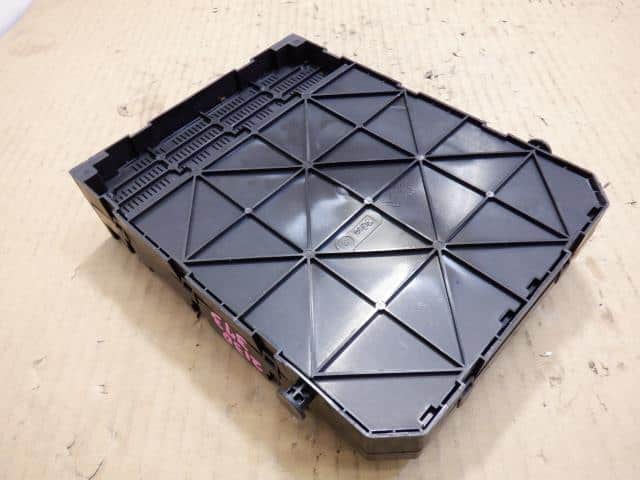 Fuse Box CITROEN C4 2008 ABA-B5RFJ — photo 5