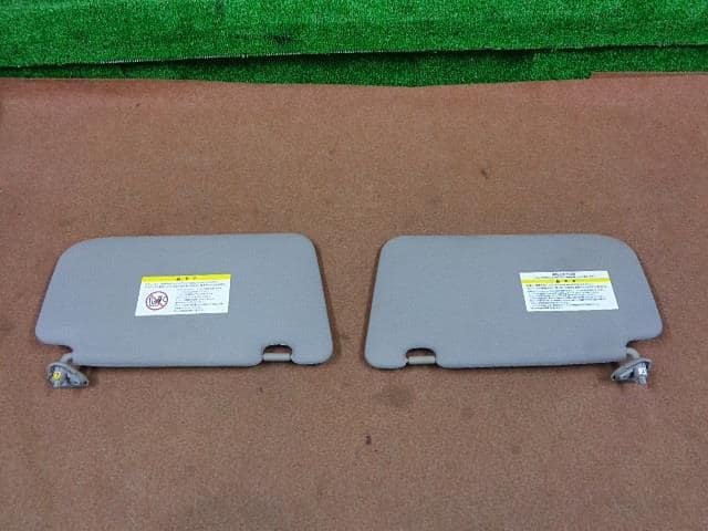 Sun Visor NISSAN X-Trail 2011 DBA-NT31 — photo 1