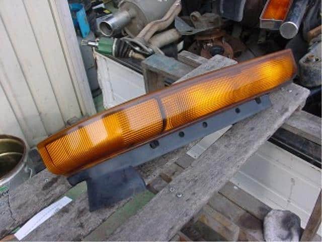 Right Side Marker Light Mitsubishi Fuso 1998 GB-FA523B — photo 1