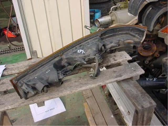 Right Side Marker Light Mitsubishi Fuso 1998 GB-FA523B — photo 2