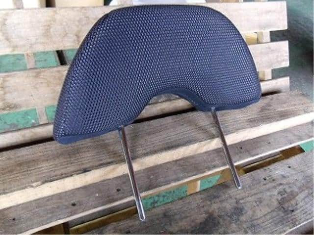 Headrest DAIHATSU Move 1998 GF-L902S — photo 2