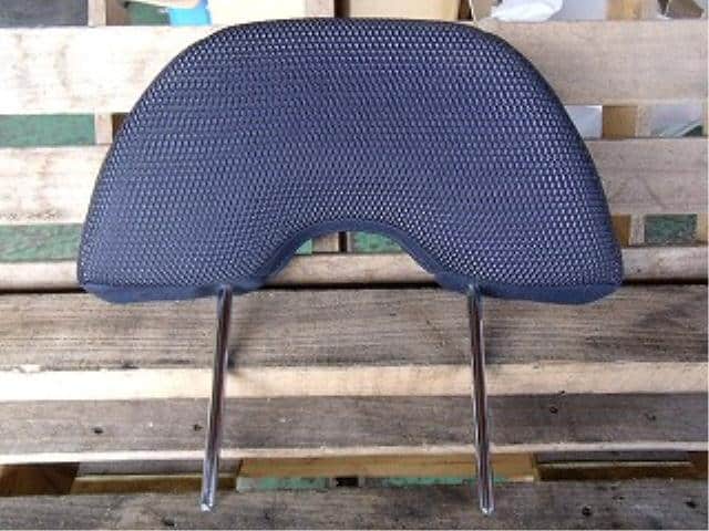 Headrest DAIHATSU Move 1998 GF-L902S — photo 1