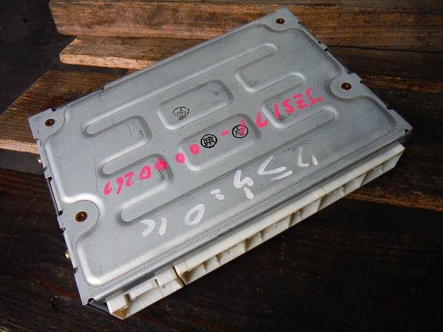 Control Unit TOYOTA Crown 2000 TA-JZS171 — photo 1