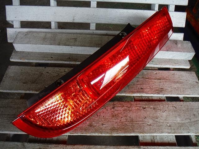 Right Tail Light NISSAN Presage 2004 CBA-TU31 — photo 1