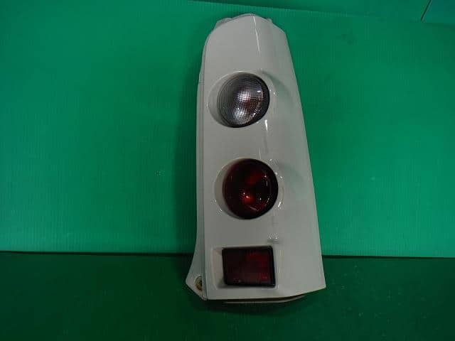 Right Tail Light SUZUKI Wagon R 2001 LA-MC22S 3565084FA0 — photo 1