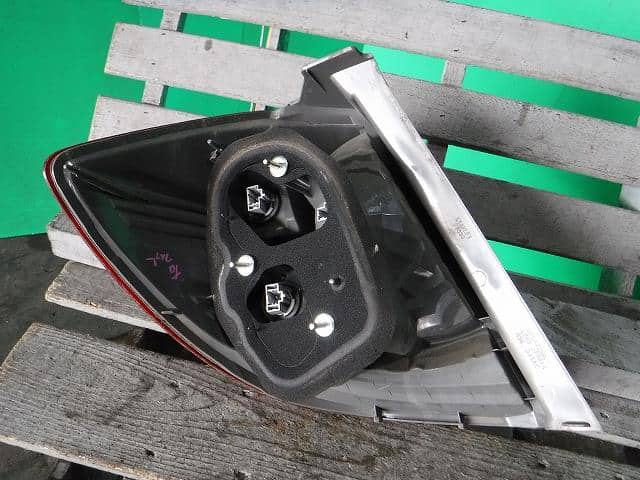Right Tail Light HONDA Fit 2008 DBA-GE6 — photo 3
