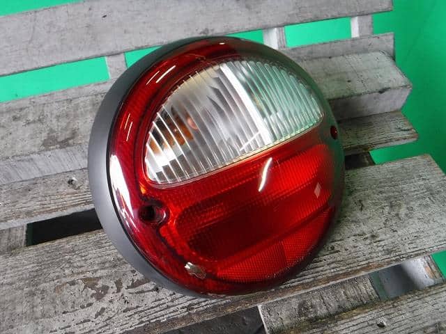 Left Tail Light SUZUKI Twin 2005 CBA-EC22S 3567080H01 — photo 2