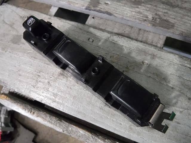 Power Window Switch SUZUKI Alto 2002 LA-HA23S 3799084G40P4Z — photo 1