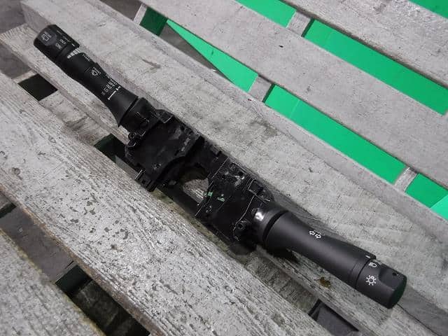 Combination Switch NISSAN Note 2014 DBA-E12 — photo 1