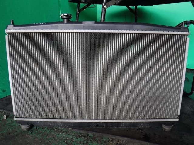 Radiator HONDA Insight 2010 DAA-ZE2 — photo 1