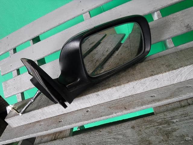 Right Side Mirror TOYOTA Avensis 2003 UA-AZT250 — photo 3