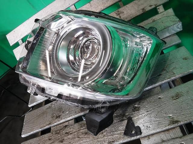 Left Headlight HONDA N BOX 2020 DBA-JF3 — photo 2