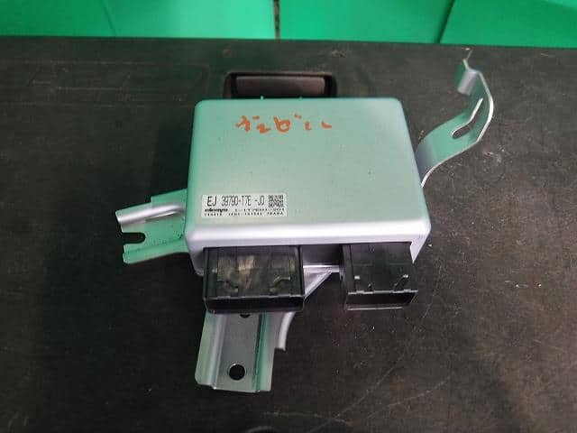 Power Steering Computer HONDA Vezel 2014 DAA-RU4 — photo 1