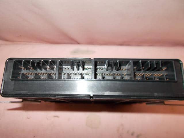 Engine Control Unit SUBARU Legacy 2004 TA-BP5 — photo 3