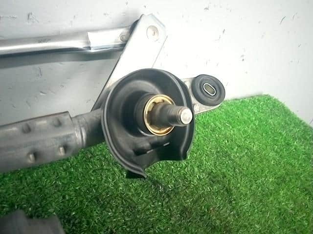 Front Wiper Motor MAZDA CX-5 2012 LDA-KE2AW KD7767340 — photo 4