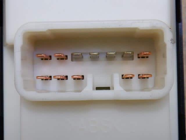 Power Window Switch DAIHATSU Move 2010 DBA-L175S — photo 4
