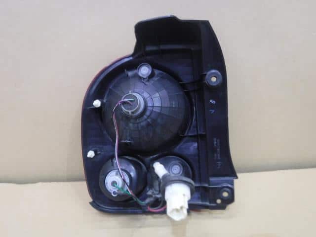 Right Tail Light SUZUKI Lapin 2010 DBA-HE22S — photo 2