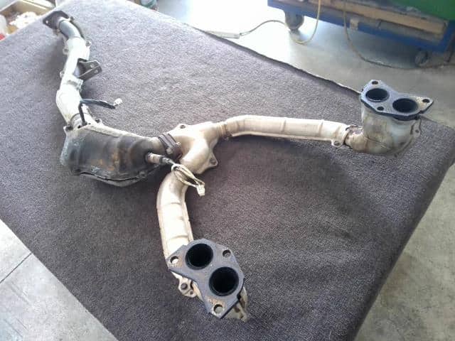 Front Exhaust Pipe SUBARU Legacy 1997 E-BD5 44101AC080 — photo 2