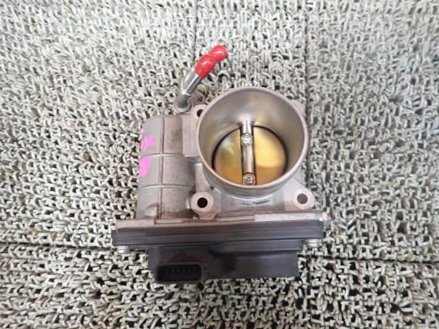 Throttle Body NISSAN March 2010 DBA-K13 — photo 1