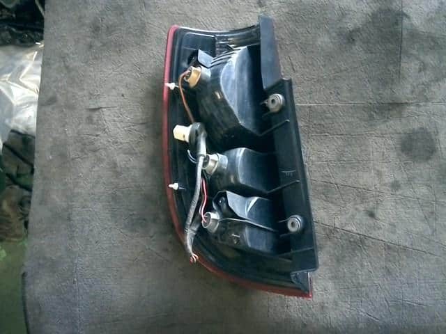Right Tail Light NISSAN Moco 2006 DBA-MG22 — photo 2