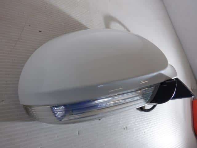 Right Side Mirror VOLKSWAGEN Variant 2010 ABA-3CCDA — photo 2