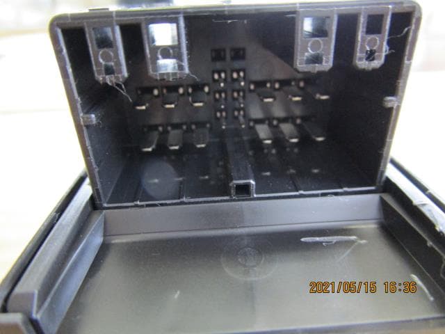 Power Window Switch SUZUKI Solio 2013 DBA-MA15S — photo 4