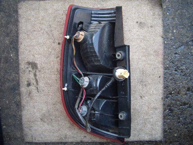 Right Tail Light SUZUKI MR Wagon 2006 DBA-MF22S 22059124 — photo 2