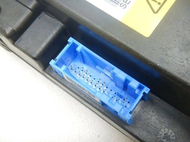 Control Unit BMW 3 Series 2004 GH-AV30 67916918515 — photo 2