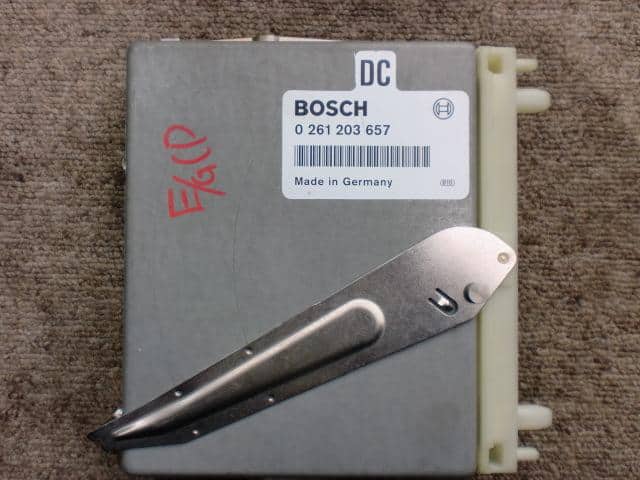 Engine Control Unit VOLVO Volvo 900 series 1996 E-9B6254 P09146469 — photo 1