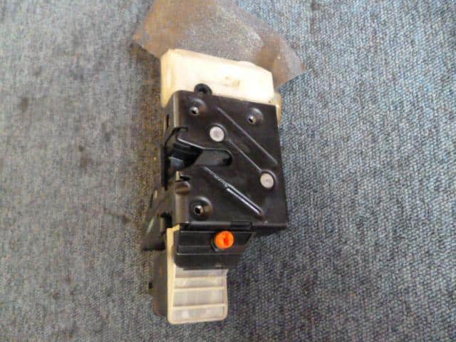 Door Lock Solenoid VOLVO Volvo 60 series 2001 GH-RB5234 — photo 1