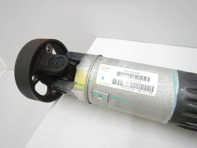 Rear Propeller Shaft CHRYSLER Jeep commander 2006 GH-XH57 P52105760AF — photo 2
