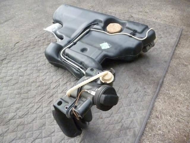 Fuel Tank VOLKSWAGEN Golf 2003 GH-1JAUM 1J0201021AP — photo 3