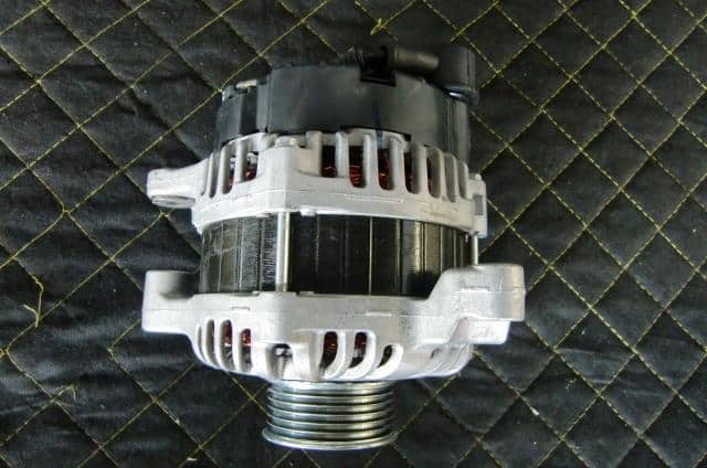 Alternator HONDA Fit 2015 DBA-GK3 — photo 3